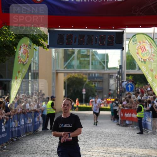 13.06.2025 - Holstenköstenlauf Felixshl http://msf.ph/oto/7952579 13.06.2025 19:41:08 Laufen 2188, 3230 meine-sportfotos.de