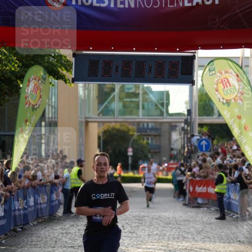 13.06.2025 - Holstenköstenlauf Felixshl http://msf.ph/oto/7952584 13.06.2025 19:41:08 Laufen 2188, 3230 meine-sportfotos.de