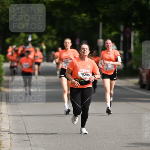 15.06.2025 - REWE Women's Run Dr. Thomas Lammeyer http://msf.ph/oto/7952619 15.06.2025 09:40:14 Laufen 10296 meine-sportfotos.de