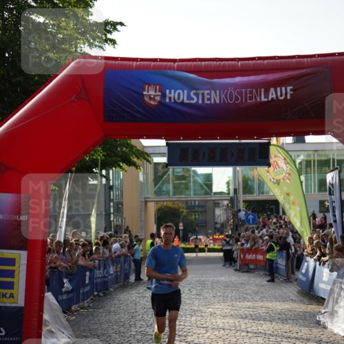 13.06.2025 - Holstenköstenlauf Felixshl http://msf.ph/oto/7952742 13.06.2025 19:41:50 Laufen 2466, 3948 meine-sportfotos.de