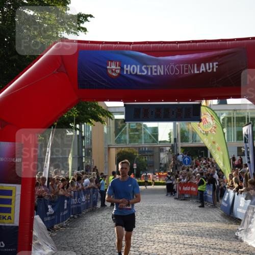 13.06.2025 - Holstenköstenlauf Felixshl http://msf.ph/oto/7952746 13.06.2025 19:41:50 Laufen 2466, 3948 meine-sportfotos.de