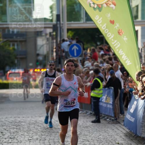 13.06.2025 - Holstenköstenlauf Felixshl http://msf.ph/oto/7952790 13.06.2025 19:42:04 Laufen 2529, 3213 meine-sportfotos.de