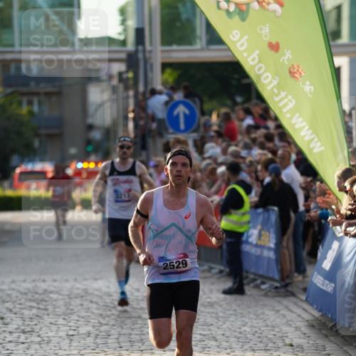 13.06.2025 - Holstenköstenlauf Felixshl http://msf.ph/oto/7952794 13.06.2025 19:42:04 Laufen 2529, 3213 meine-sportfotos.de
