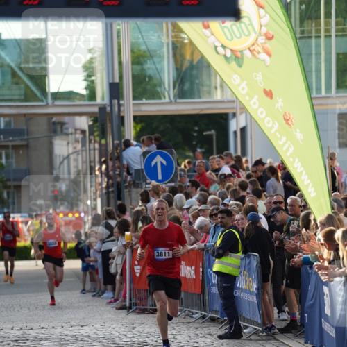 13.06.2025 - Holstenköstenlauf Felixshl http://msf.ph/oto/7952867 13.06.2025 19:42:12 Laufen 3213, 3811 meine-sportfotos.de