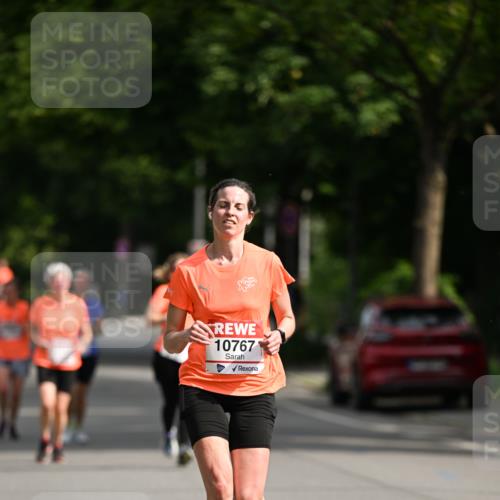 15.06.2025 - REWE Women's Run Dr. Thomas Lammeyer http://msf.ph/oto/7952926 15.06.2025 09:41:08 Laufen 10767 meine-sportfotos.de