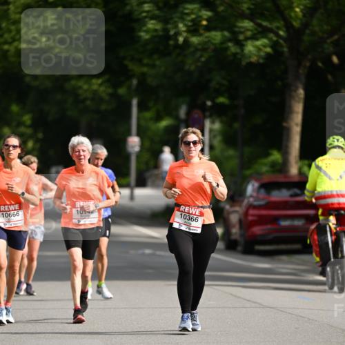 15.06.2025 - REWE Women's Run Dr. Thomas Lammeyer http://msf.ph/oto/7952944 15.06.2025 09:41:11 Laufen 10666, 101, 2, 10366 meine-sportfotos.de