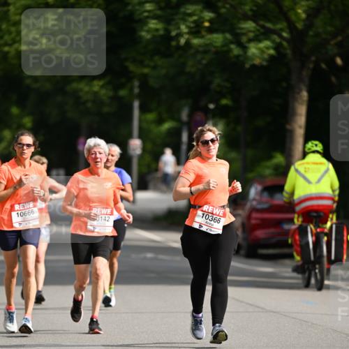 15.06.2025 - REWE Women's Run Dr. Thomas Lammeyer http://msf.ph/oto/7952948 15.06.2025 09:41:11 Laufen 10666, 0142, 10366 meine-sportfotos.de