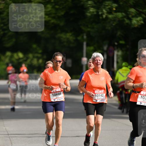 15.06.2025 - REWE Women's Run Dr. Thomas Lammeyer http://msf.ph/oto/7952959 15.06.2025 09:41:13 Laufen 10666, 10142, 103 meine-sportfotos.de