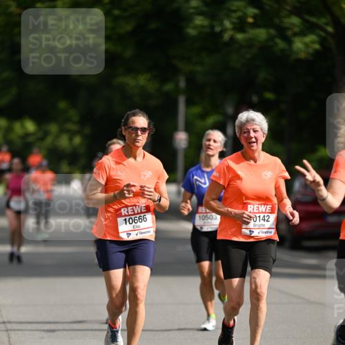 15.06.2025 - REWE Women's Run Dr. Thomas Lammeyer http://msf.ph/oto/7952966 15.06.2025 09:41:13 Laufen 10666, 10503, 0142 meine-sportfotos.de