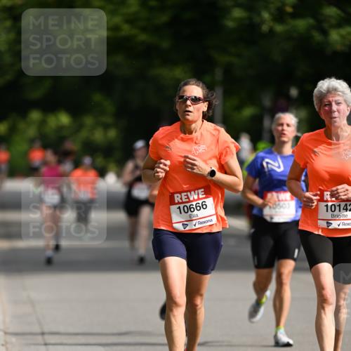 15.06.2025 - REWE Women's Run Dr. Thomas Lammeyer http://msf.ph/oto/7952971 15.06.2025 09:41:14 Laufen 10666, 10503, 10142 meine-sportfotos.de
