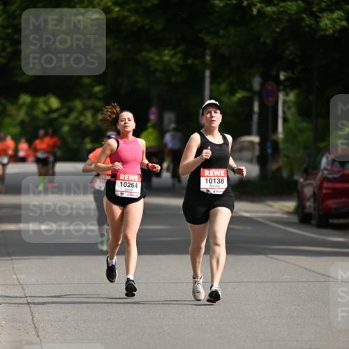 15.06.2025 - REWE Women's Run Dr. Thomas Lammeyer http://msf.ph/oto/7953012 15.06.2025 09:41:20 Laufen 10264, 10138 meine-sportfotos.de