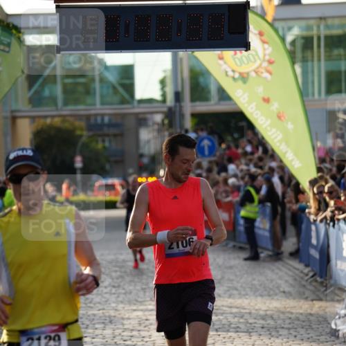 13.06.2025 - Holstenköstenlauf Felixshl http://msf.ph/oto/7953056 13.06.2025 19:42:33 Laufen 2106, 2129, 2230 meine-sportfotos.de