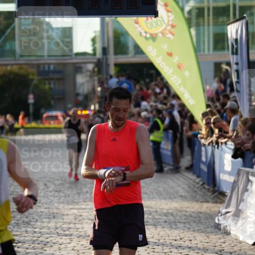 13.06.2025 - Holstenköstenlauf Felixshl http://msf.ph/oto/7953064 13.06.2025 19:42:33 Laufen 2106, 2129, 2230 meine-sportfotos.de