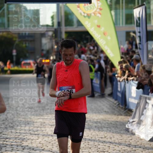 13.06.2025 - Holstenköstenlauf Felixshl http://msf.ph/oto/7953068 13.06.2025 19:42:34 Laufen 2106, 2129, 2230 meine-sportfotos.de