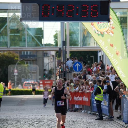 13.06.2025 - Holstenköstenlauf Felixshl http://msf.ph/oto/7953078 13.06.2025 19:42:35 Laufen 2106, 2129, 2230 meine-sportfotos.de