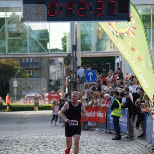 13.06.2025 - Holstenköstenlauf Felixshl http://msf.ph/oto/7953086 13.06.2025 19:42:36 Laufen 2106, 2129, 2230 meine-sportfotos.de