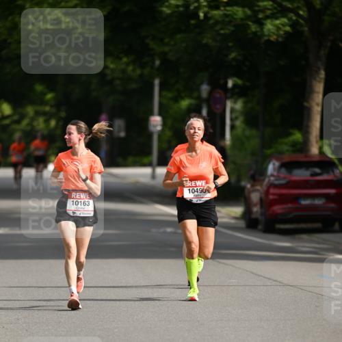 15.06.2025 - REWE Women's Run Dr. Thomas Lammeyer http://msf.ph/oto/7953089 15.06.2025 09:41:37 Laufen 10163, 10490 meine-sportfotos.de