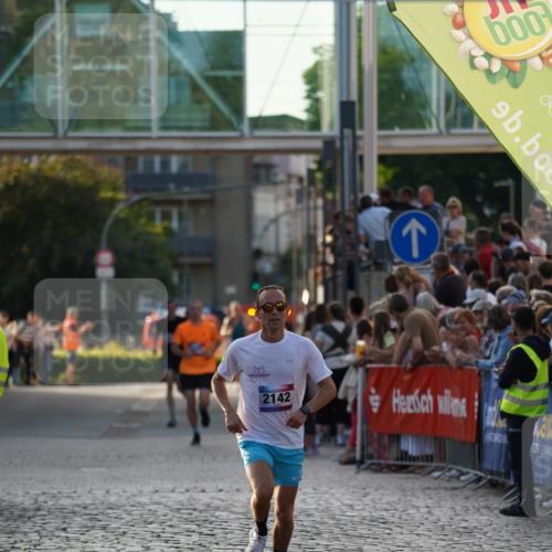 13.06.2025 - Holstenköstenlauf Felixshl http://msf.ph/oto/7953176 13.06.2025 19:42:57 Laufen 2142, 2315 meine-sportfotos.de