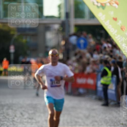 13.06.2025 - Holstenköstenlauf Felixshl http://msf.ph/oto/7953203 13.06.2025 19:42:58 Laufen 2142, 2315, 2473 meine-sportfotos.de