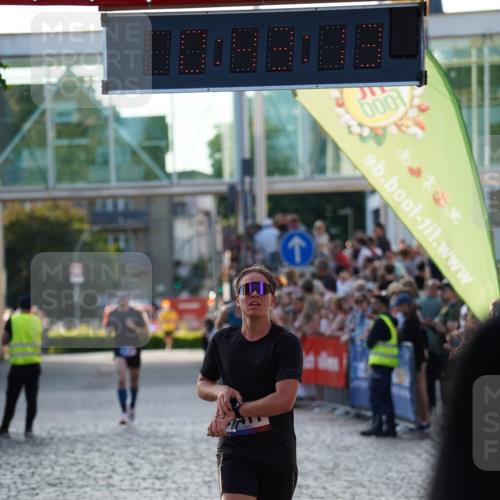 13.06.2025 - Holstenköstenlauf Felixshl http://msf.ph/oto/7953366 13.06.2025 19:43:12 Laufen 2081, 2139, 2332, 2411 meine-sportfotos.de