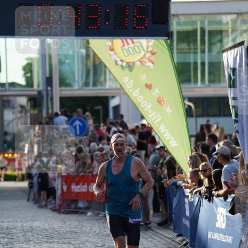 13.06.2025 - Holstenköstenlauf Felixshl http://msf.ph/oto/7953417 13.06.2025 19:43:16 Laufen 2081, 2139, 2411 meine-sportfotos.de