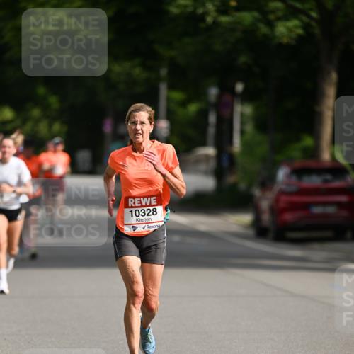 15.06.2025 - REWE Women's Run Dr. Thomas Lammeyer http://msf.ph/oto/7953422 15.06.2025 09:42:39 Laufen 10328 meine-sportfotos.de