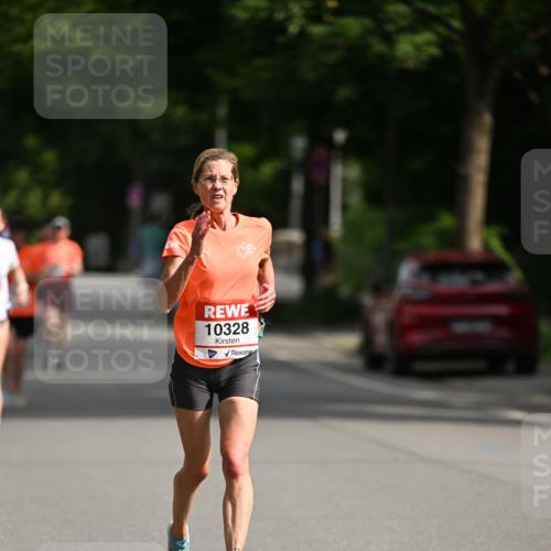 15.06.2025 - REWE Women's Run Dr. Thomas Lammeyer http://msf.ph/oto/7953428 15.06.2025 09:42:40 Laufen 10328 meine-sportfotos.de