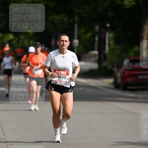 15.06.2025 - REWE Women's Run Dr. Thomas Lammeyer http://msf.ph/oto/7953474 15.06.2025 09:42:43 Laufen 0620 meine-sportfotos.de
