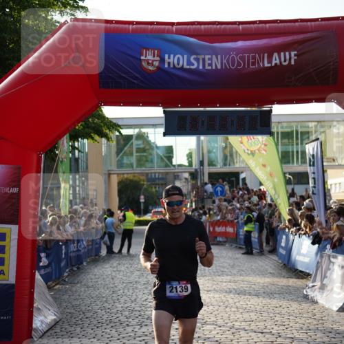 13.06.2025 - Holstenköstenlauf Felixshl http://msf.ph/oto/7953527 13.06.2025 19:43:20 Laufen 2081, 2139 meine-sportfotos.de