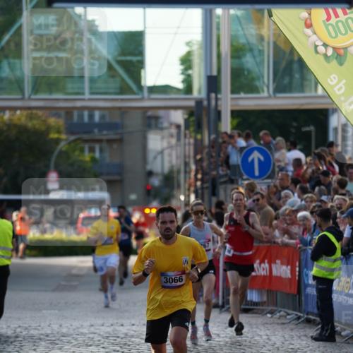 13.06.2025 - Holstenköstenlauf Felixshl http://msf.ph/oto/7953565 13.06.2025 19:43:32 Laufen 2296, 2767, 3066 meine-sportfotos.de
