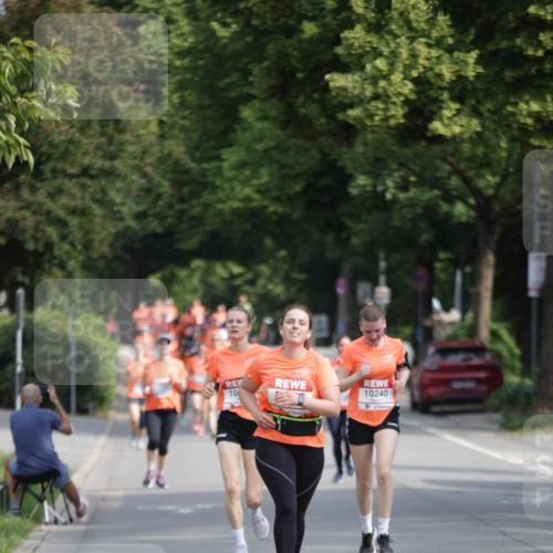 15.06.2025 - REWE Women's Run Jannik Wohlers http://msf.ph/oto/7953594 15.06.2025 08:48:47 Laufen 10, 10240 meine-sportfotos.de