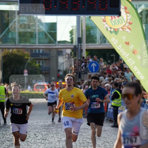 13.06.2025 - Holstenköstenlauf Felixshl http://msf.ph/oto/7953687 13.06.2025 19:43:40 Laufen 2278, 2296, 2637, 2767, 3073, 3132, 3224, 3781 meine-sportfotos.de