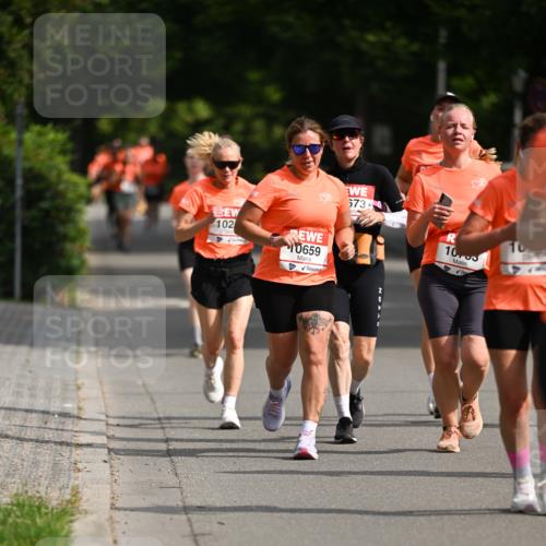 15.06.2025 - REWE Women's Run Dr. Thomas Lammeyer http://msf.ph/oto/7953987 15.06.2025 09:43:30 Laufen 102, 10659, 673, 103 meine-sportfotos.de