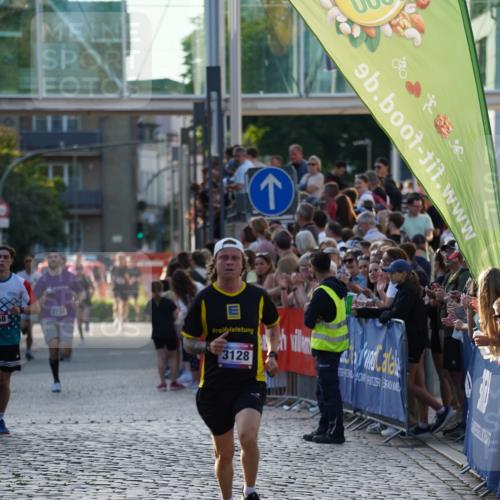 13.06.2025 - Holstenköstenlauf Felixshl http://msf.ph/oto/7954128 13.06.2025 19:44:18 Laufen 2732, 3128, 3658 meine-sportfotos.de