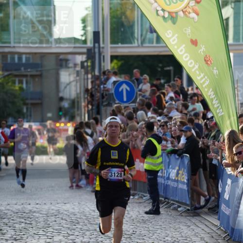 13.06.2025 - Holstenköstenlauf Felixshl http://msf.ph/oto/7954136 13.06.2025 19:44:18 Laufen 2732, 3128, 3658 meine-sportfotos.de