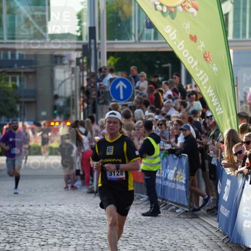 13.06.2025 - Holstenköstenlauf Felixshl http://msf.ph/oto/7954143 13.06.2025 19:44:18 Laufen 2732, 3128, 3658 meine-sportfotos.de