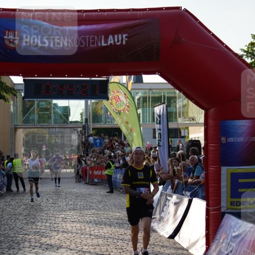 13.06.2025 - Holstenköstenlauf Felixshl http://msf.ph/oto/7954195 13.06.2025 19:44:20 Laufen 2732, 3128, 3656, 3658 meine-sportfotos.de
