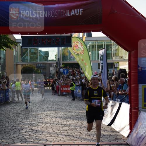 13.06.2025 - Holstenköstenlauf Felixshl http://msf.ph/oto/7954201 13.06.2025 19:44:20 Laufen 2732, 3128, 3656, 3658 meine-sportfotos.de