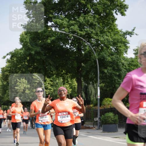 15.06.2025 - REWE Women's Run Jannik Wohlers http://msf.ph/oto/7954218 15.06.2025 08:49:25 Laufen 10156, 1730, 10144, 10474 meine-sportfotos.de