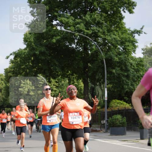 15.06.2025 - REWE Women's Run Jannik Wohlers http://msf.ph/oto/7954222 15.06.2025 08:49:26 Laufen 10144, 10474, 70 meine-sportfotos.de
