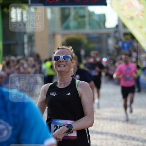 13.06.2025 - Holstenköstenlauf Felixshl http://msf.ph/oto/7954363 13.06.2025 19:44:34 Laufen 2530, 2618, 2681, 3748, 4000 meine-sportfotos.de