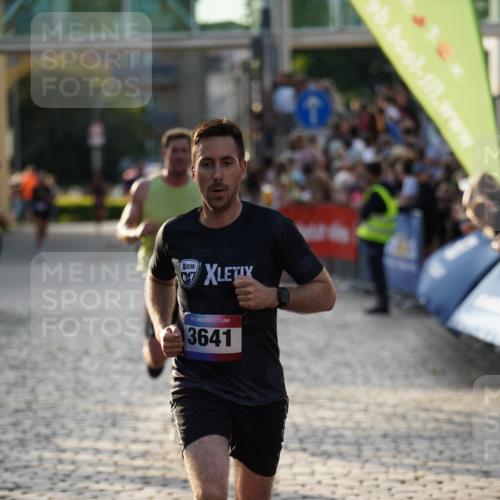 13.06.2025 - Holstenköstenlauf Felixshl http://msf.ph/oto/7954430 13.06.2025 19:44:43 Laufen 2618, 2625, 3641 meine-sportfotos.de