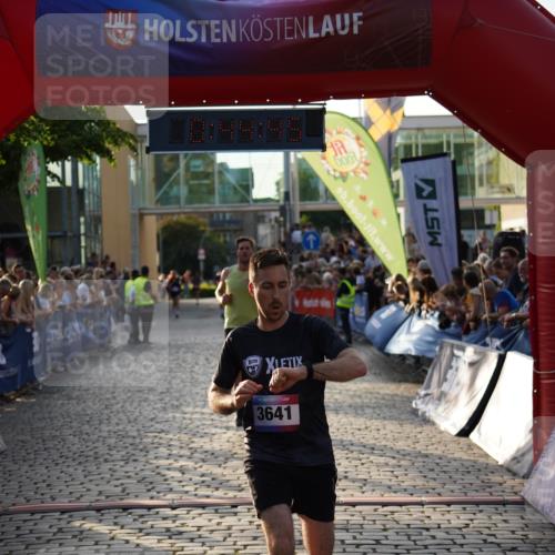 13.06.2025 - Holstenköstenlauf Felixshl http://msf.ph/oto/7954454 13.06.2025 19:44:44 Laufen 2618, 2625, 3641 meine-sportfotos.de