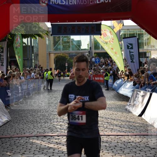 13.06.2025 - Holstenköstenlauf Felixshl http://msf.ph/oto/7954479 13.06.2025 19:44:45 Laufen 2618, 2625, 3641 meine-sportfotos.de