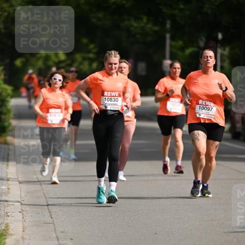 15.06.2025 - REWE Women's Run Dr. Thomas Lammeyer http://msf.ph/oto/7954560 15.06.2025 09:44:23 Laufen 10819, 10830, 10097 meine-sportfotos.de