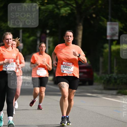 15.06.2025 - REWE Women's Run Dr. Thomas Lammeyer http://msf.ph/oto/7954582 15.06.2025 09:44:24 Laufen 10830, 10229, 10097 meine-sportfotos.de