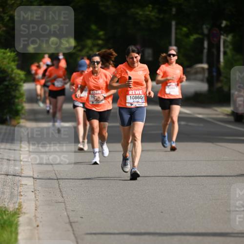 15.06.2025 - REWE Women's Run Dr. Thomas Lammeyer http://msf.ph/oto/7954696 15.06.2025 09:44:33 Laufen 10, 10860, 1066 meine-sportfotos.de