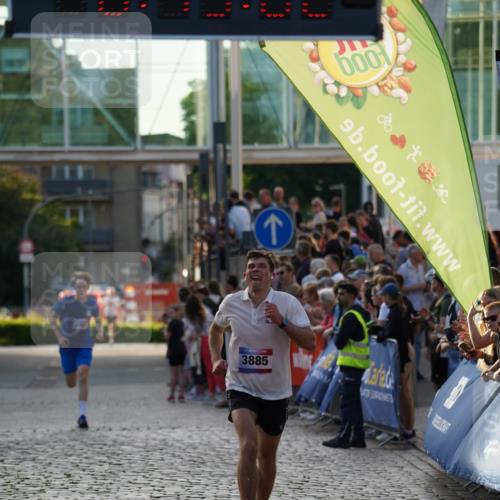 13.06.2025 - Holstenköstenlauf Felixshl http://msf.ph/oto/7954747 13.06.2025 19:45:01 Laufen 2623, 3003, 3082, 3885 meine-sportfotos.de