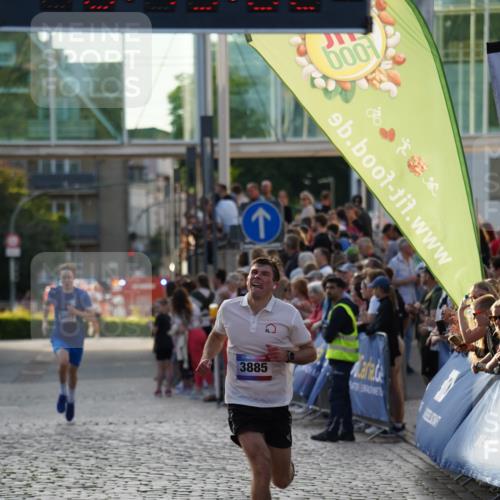 13.06.2025 - Holstenköstenlauf Felixshl http://msf.ph/oto/7954753 13.06.2025 19:45:01 Laufen 2623, 3003, 3082, 3885 meine-sportfotos.de