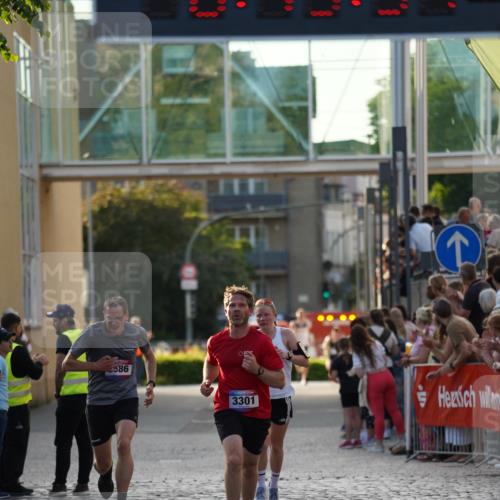 13.06.2025 - Holstenköstenlauf Felixshl http://msf.ph/oto/7954945 13.06.2025 19:45:31 Laufen 2768, 3301, 3586 meine-sportfotos.de